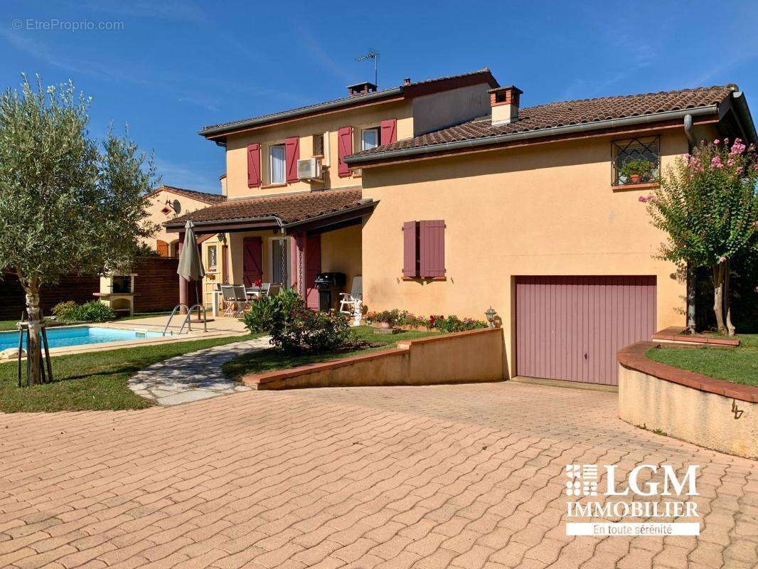 Maison à SAINT-SULPICE