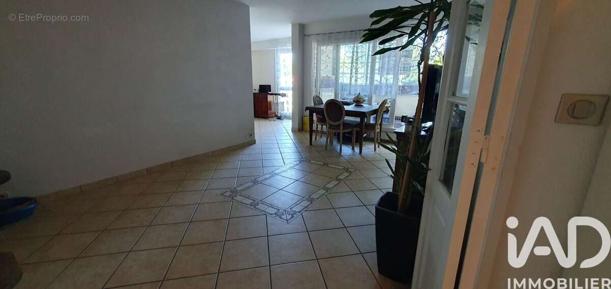 Photo 3 - Appartement à LES ULIS
