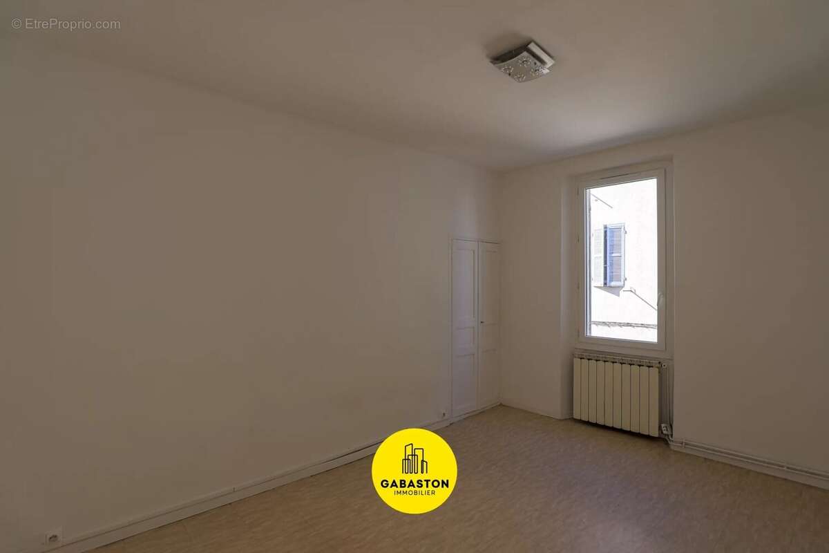 Appartement à MARSEILLE-9E