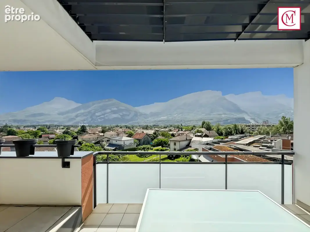 Saint--Egrève Dernier étage -T4 84m2 - Terrasse 20m2 - Vue panoramique - photo 2