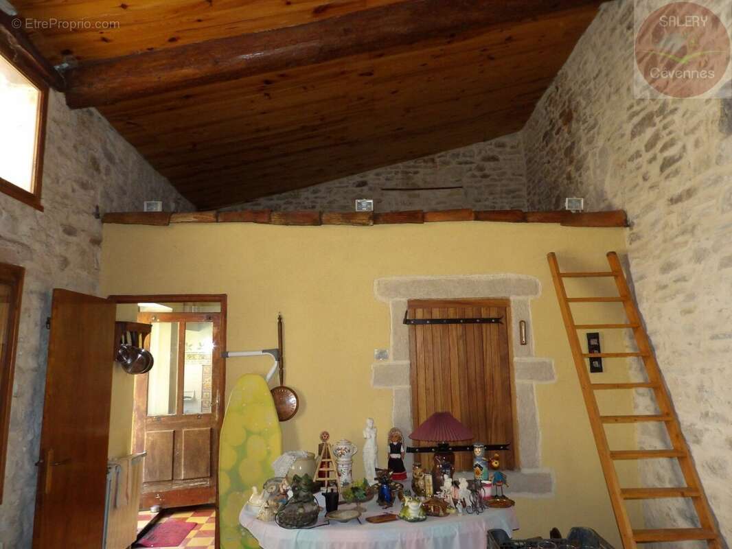 Maison à MEJANNES-LES-ALES