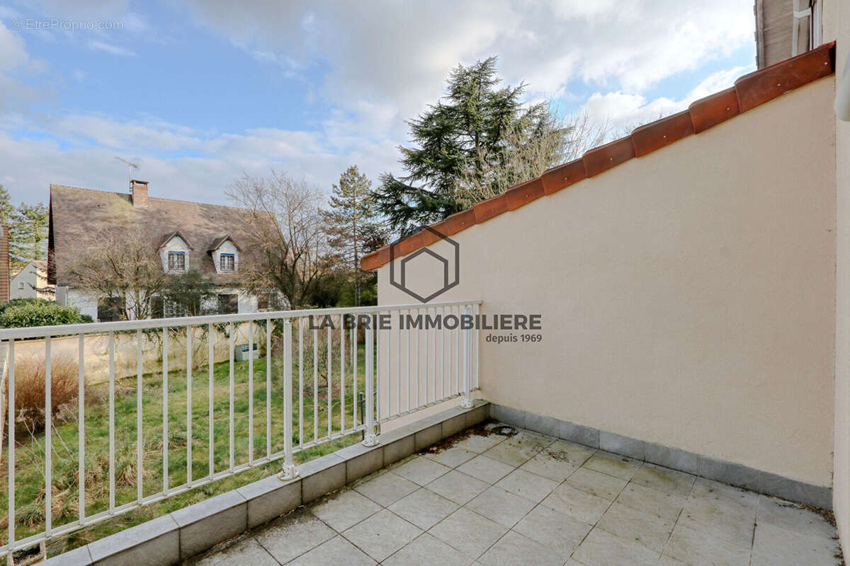 Maison à VILLECRESNES