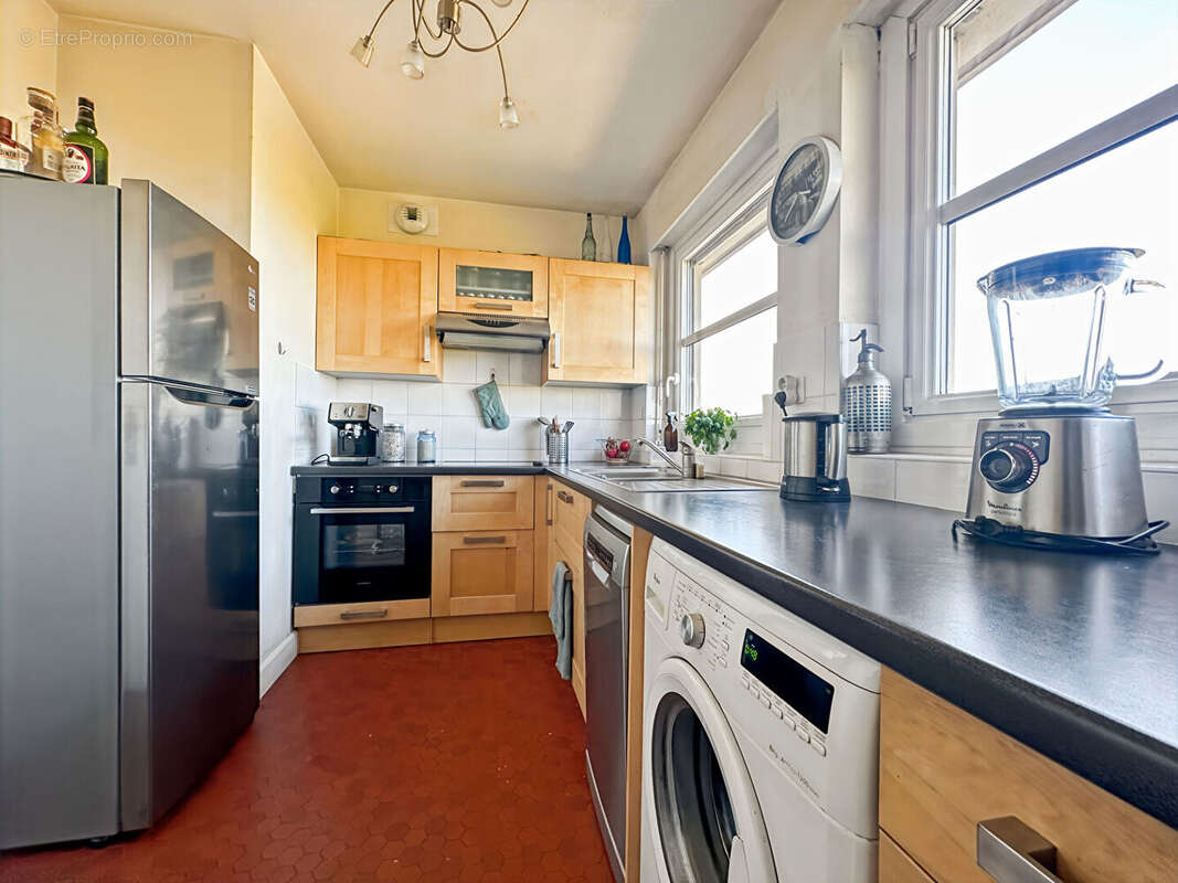 Appartement à PARIS-18E