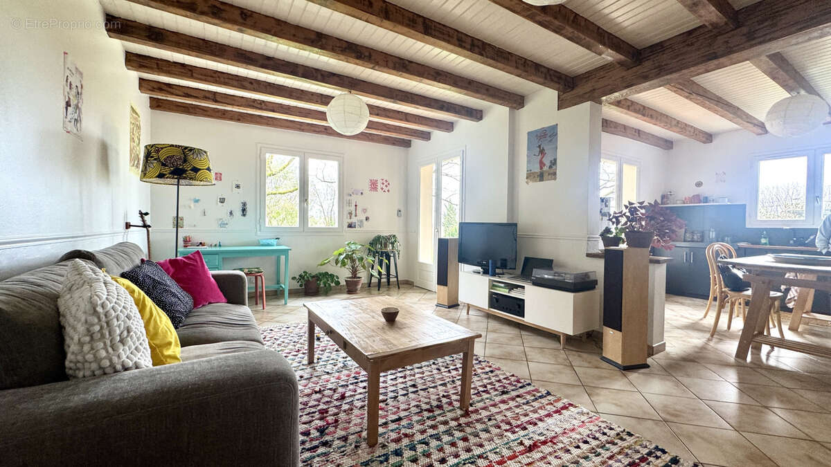 Maison à SAINT-BARTHELEMY-D'AGENAIS