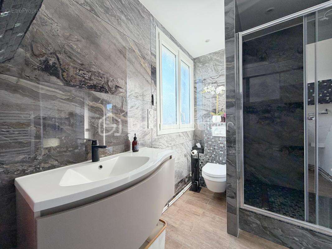 Maison à ECQUEVILLY