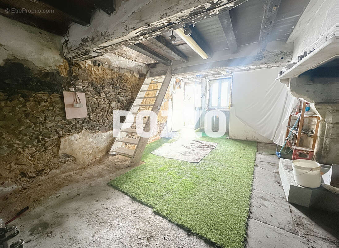 Maison à ISIGNY-LE-BUAT