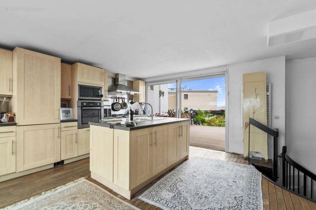 Appartement à PARIS-12E