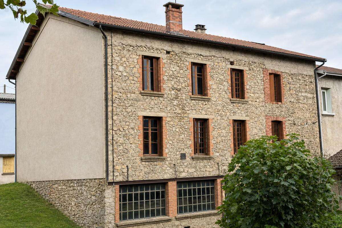 Maison à CHABRELOCHE