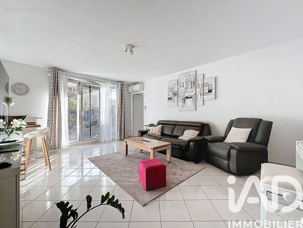 Photo 1 - Appartement à ECHIROLLES