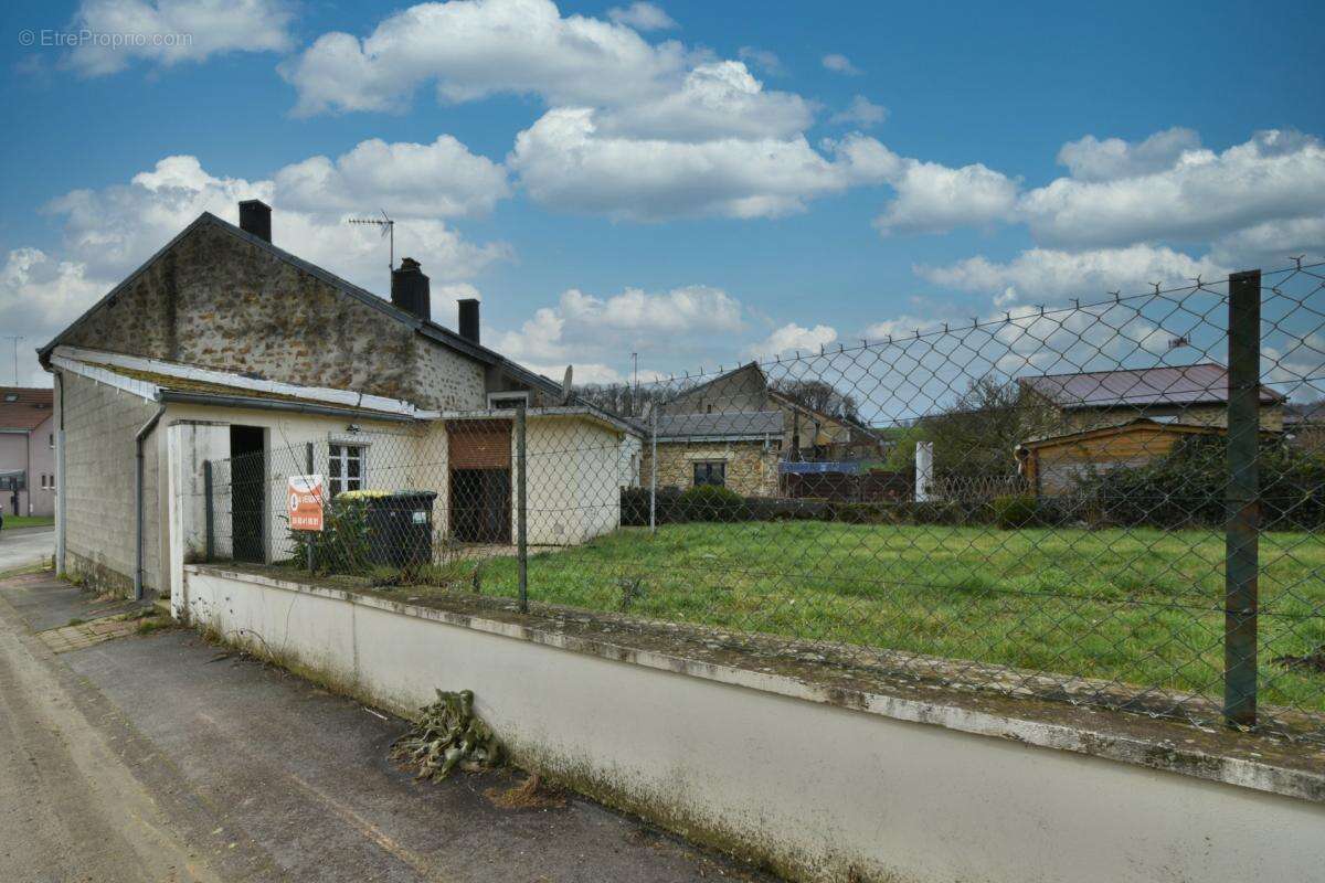 Maison avec jardin à moderniser - photo 3