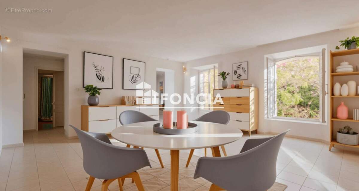 Appartement à FREJUS