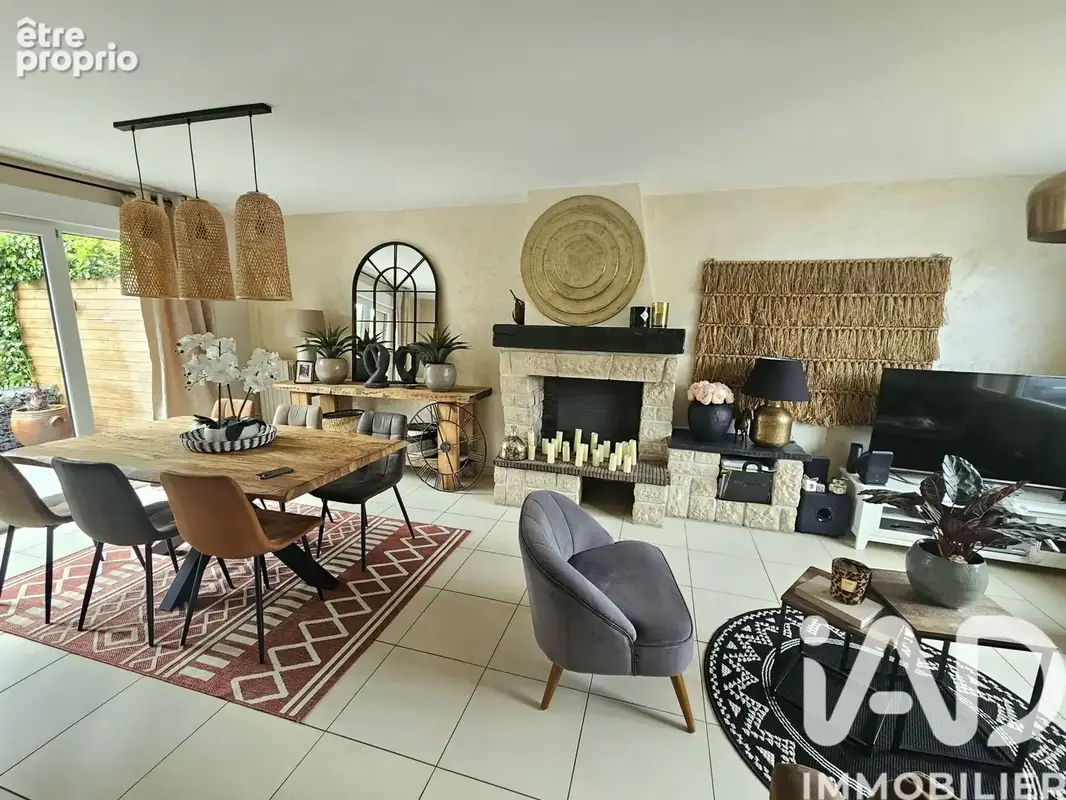 Photo 1 - Maison à FAMARS