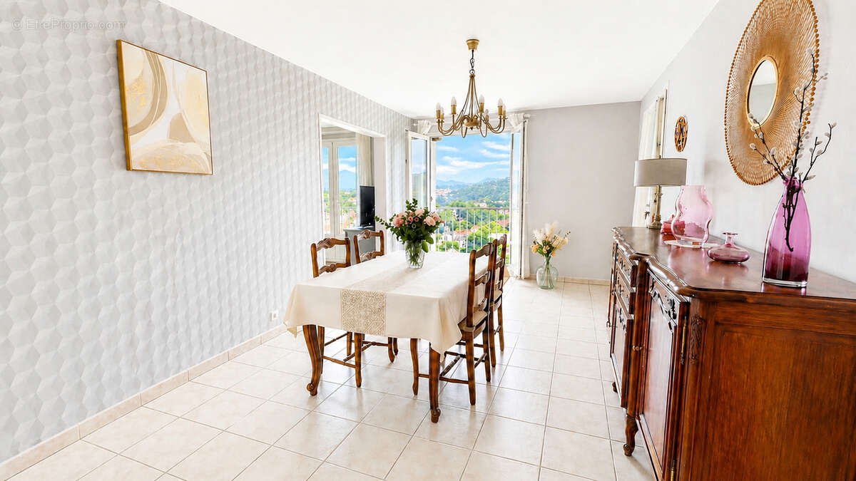 Appartement à MARSEILLE-13E
