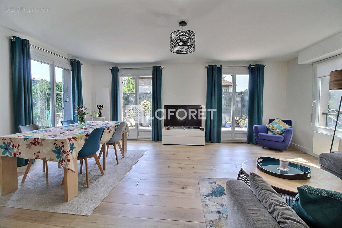 Appartement à RUEIL-MALMAISON