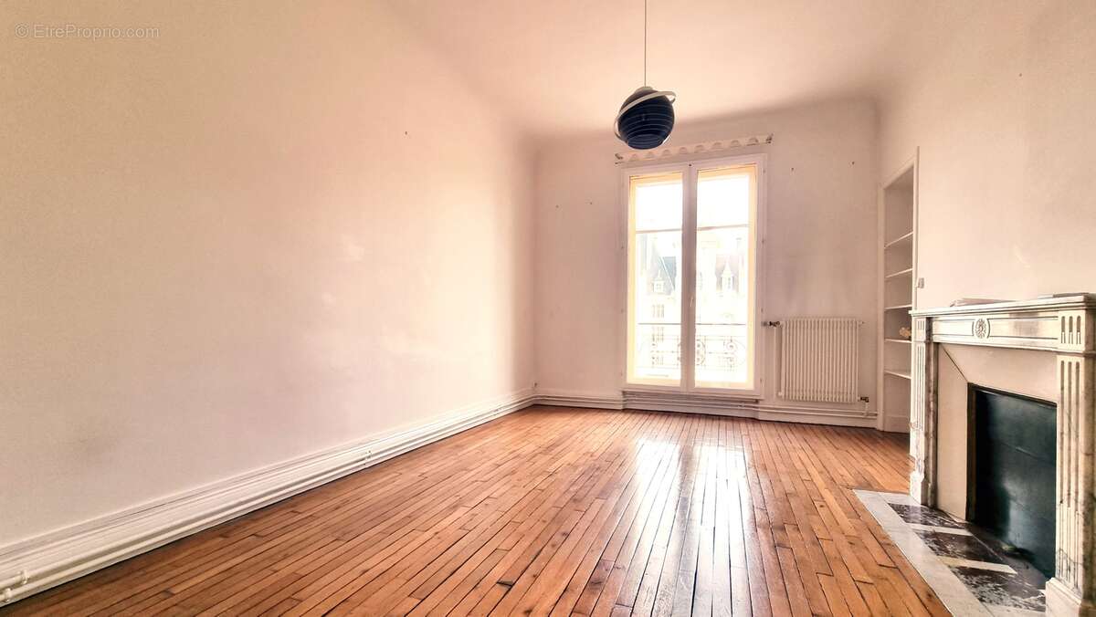 Appartement 138 m² à Charleville-Mezieres  - photo 69