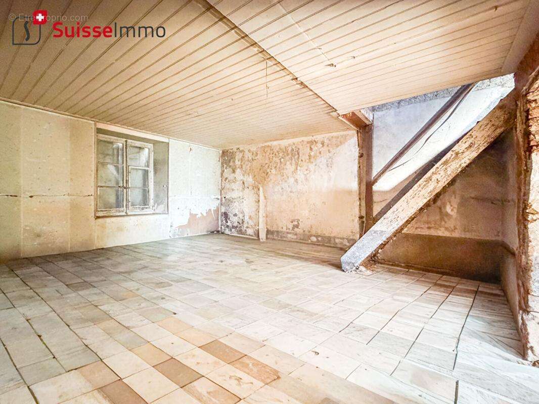 Maison à BAVANS