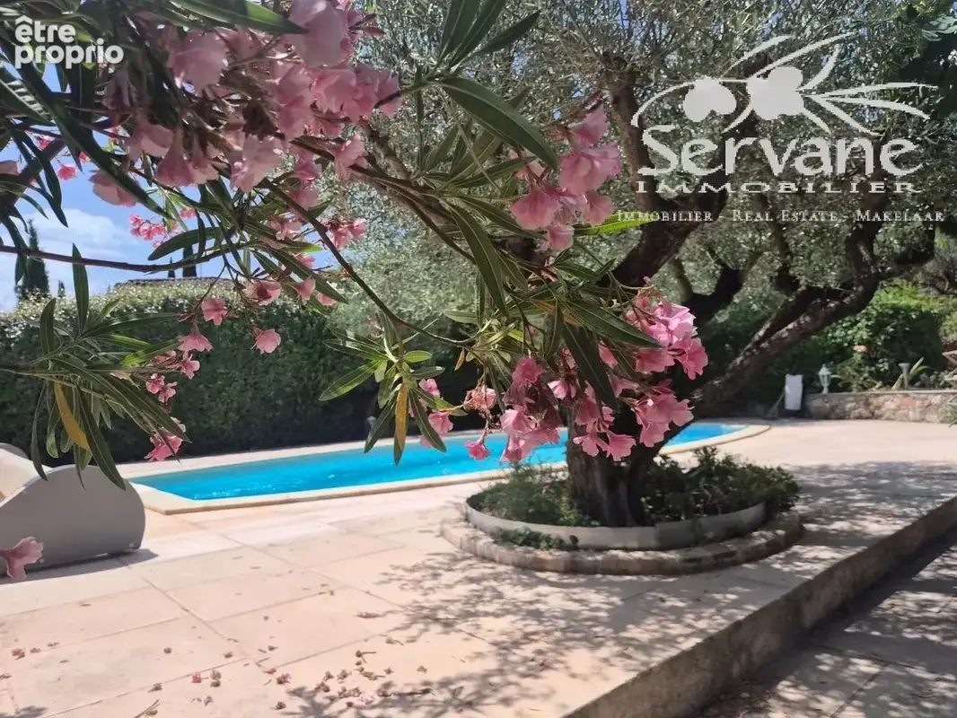 Cotignac belle villa traditionnelle avec piscine - photo 26