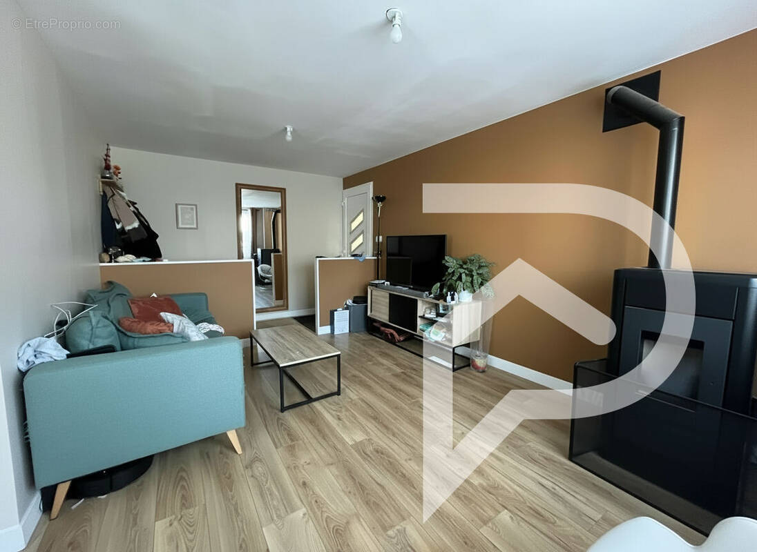 Maison à GRANDFRESNOY