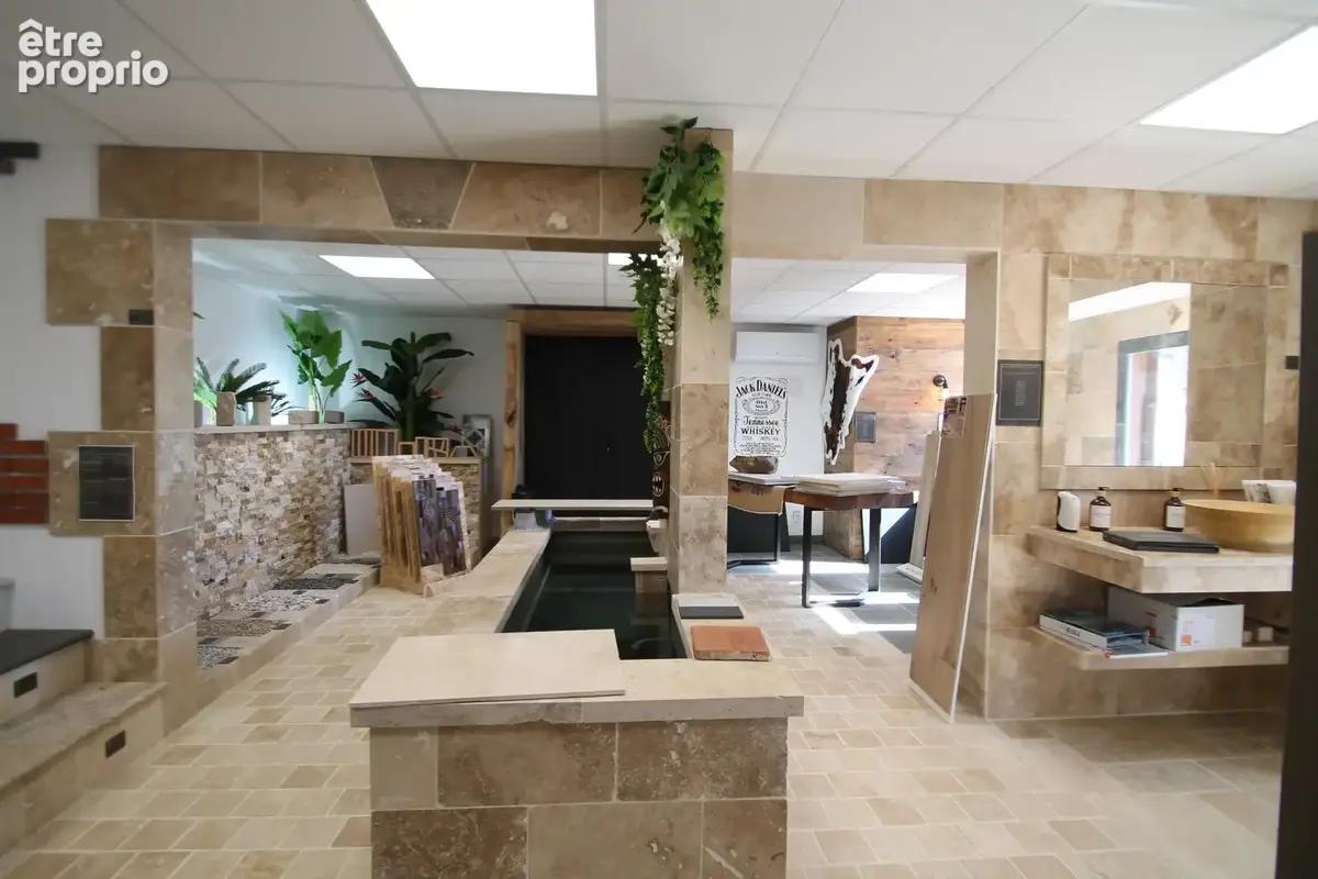 À VENDRE Local professionnel modulable / Potentiel Habitation (2019) — 184 m² — Proche MARMANDE et A62 - photo 4