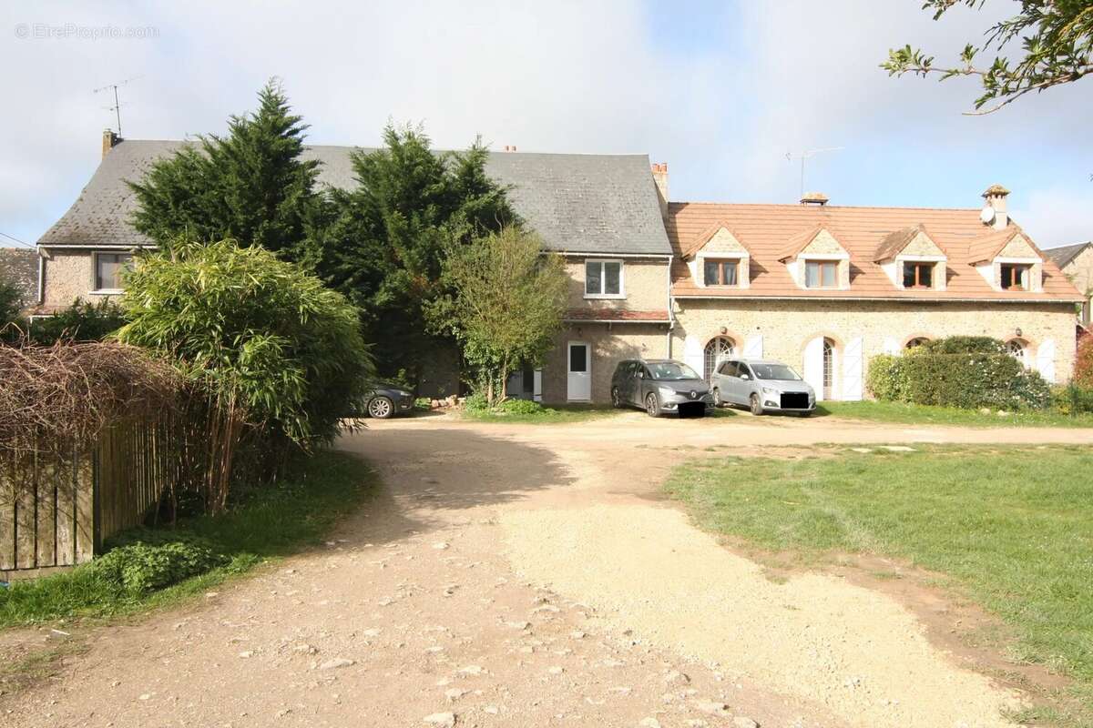 Appartement à BRIIS-SOUS-FORGES