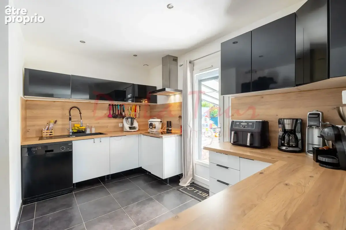 Secteur 12ème Maison individuelle de plain-pied T4 avec dépendances sur un terrain de 1 360 m2 - photo 9