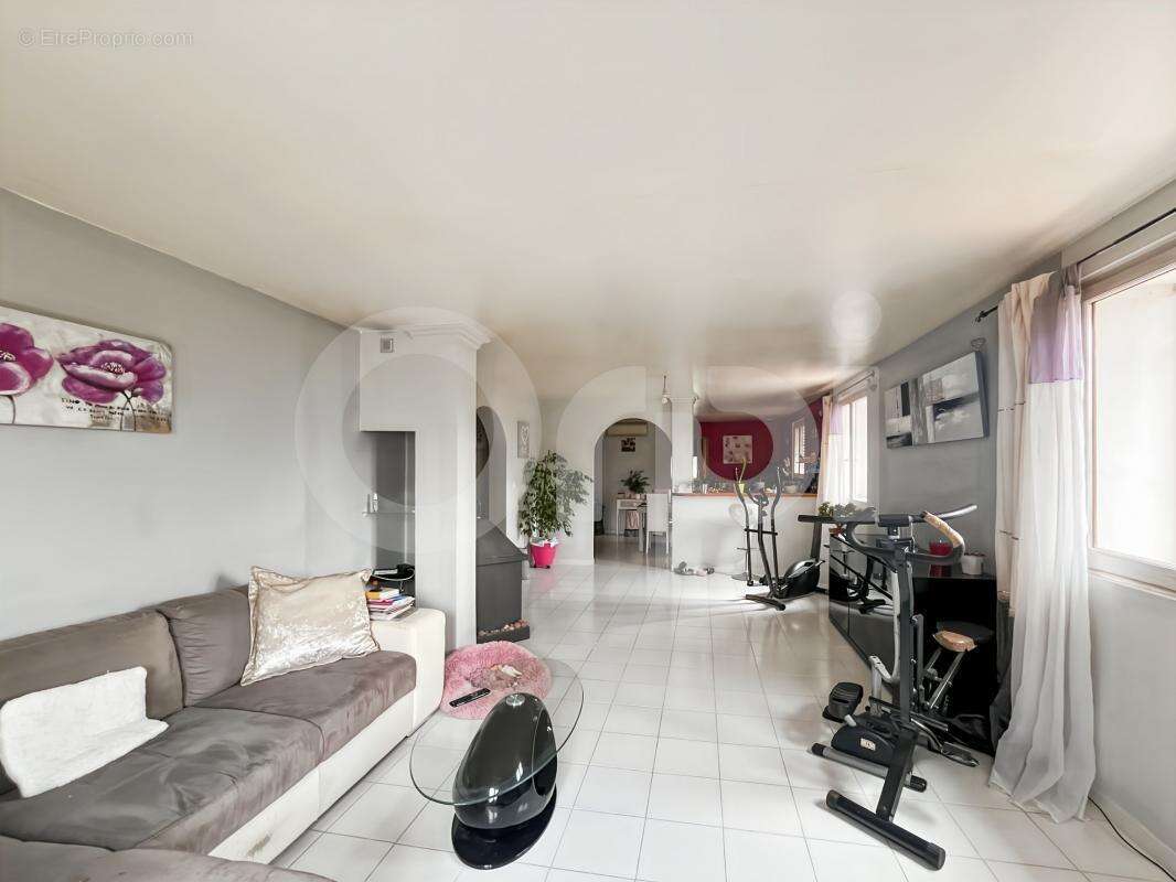 Maison à PUGET-VILLE