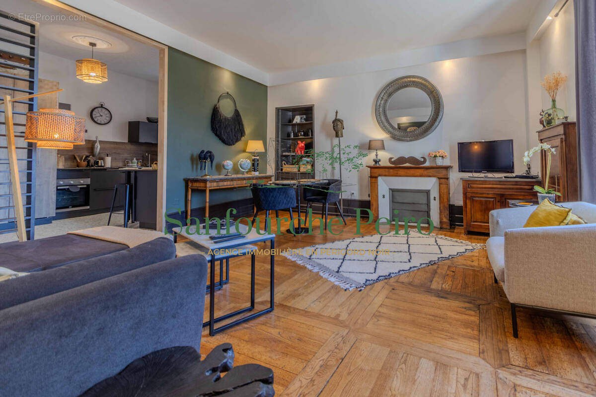 Appartement à SARLAT-LA-CANEDA