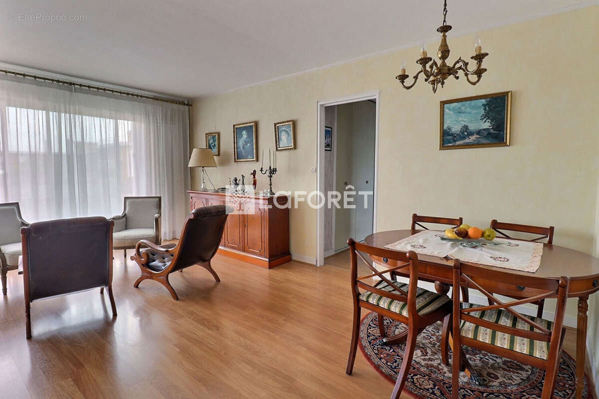 Appartement à VITRY-SUR-SEINE