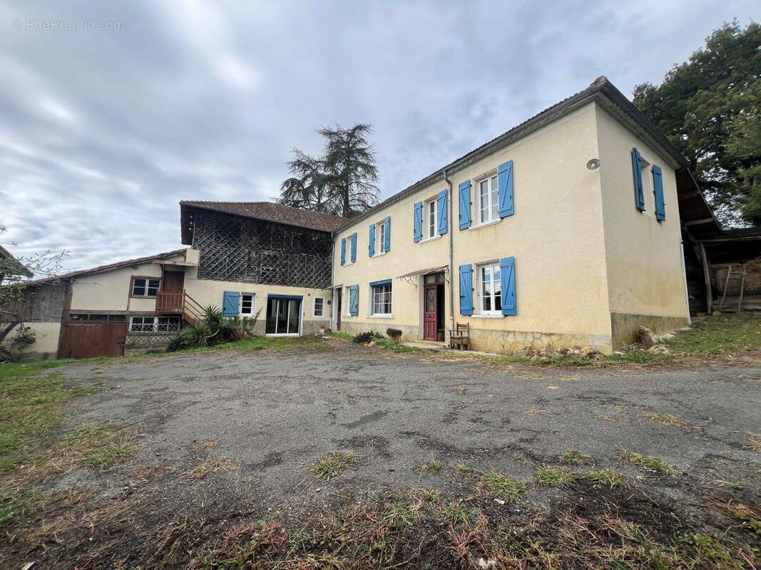 Maison à MIRANDE