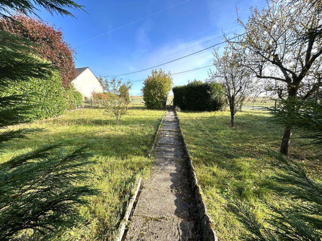 Maison à VERDEREL-LES-SAUQUEUSE