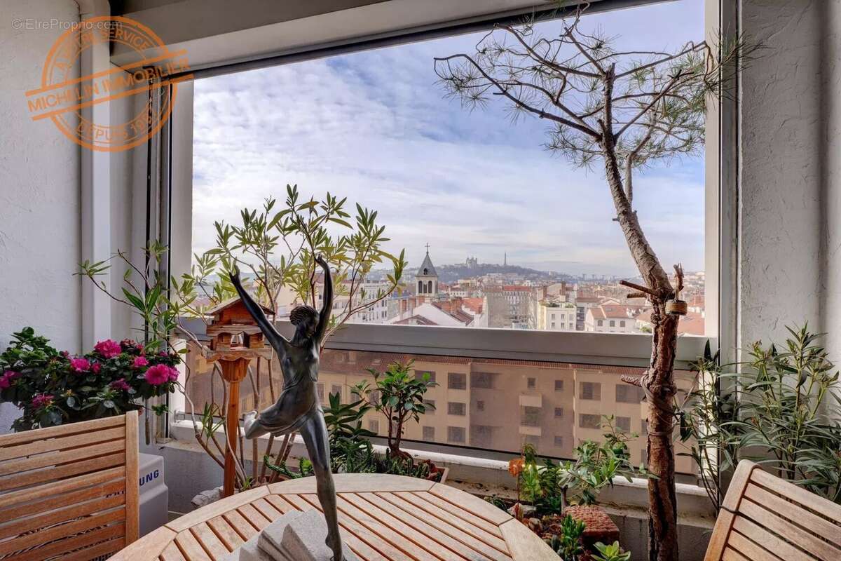 Appartement à LYON-6E