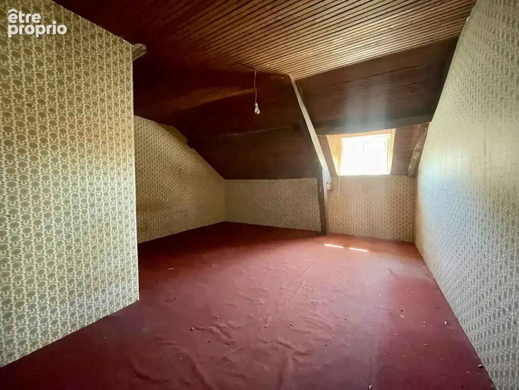 Maison avec 5 chambres et terrain de 1400m2 - photo 8