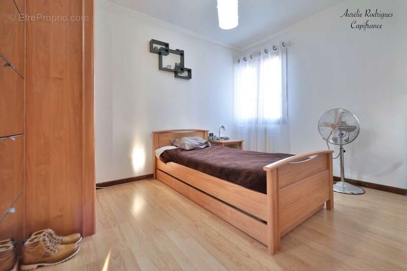 Maison à SAINT-MARTIN-BELLE-ROCHE