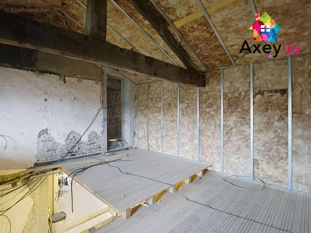 Maison à SAINT-GERMAIN-LAVAL