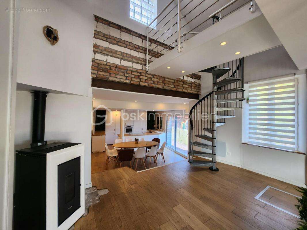 Appartement à DREUIL-LES-AMIENS