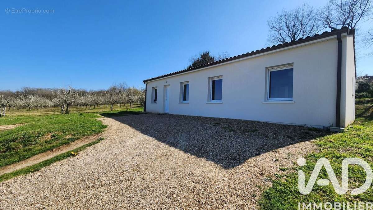 Photo 3 - Maison à COURS-DE-PILE