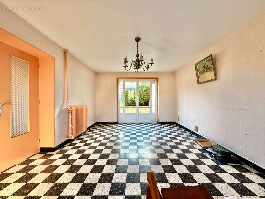 Maison à BENOUVILLE