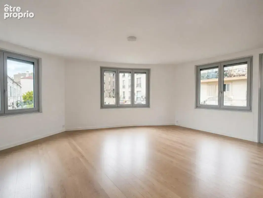 Appartement T4 de 83 m² à Noisy-le-Sec - photo 3
