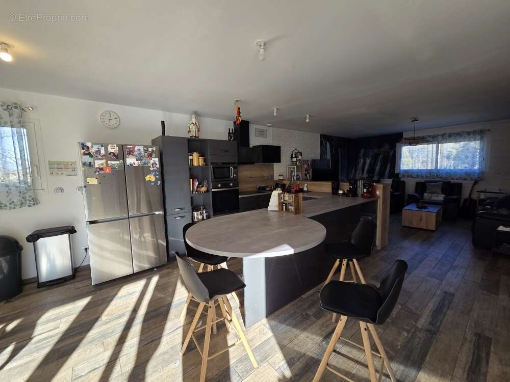 Appartement à SAINT-PIERRE-DE-FURSAC