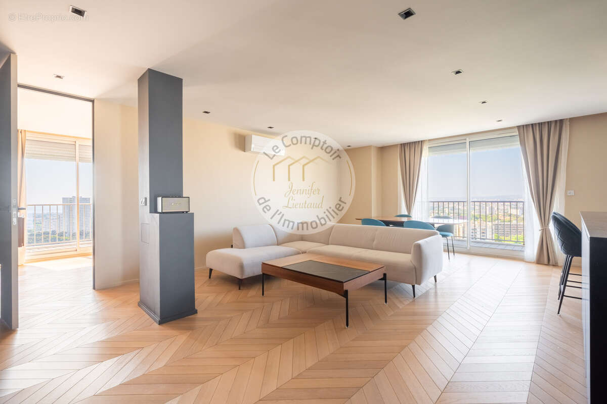 Appartement à MARSEILLE-9E