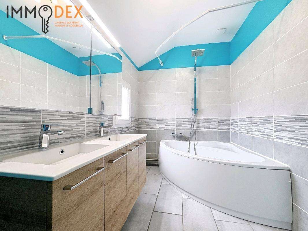 Maison à CORMONTREUIL