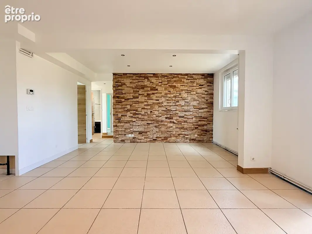 Metz Grange-aux-Bois   Appartement 81 m2, 3 chambres avec garage et parkings - photo 4