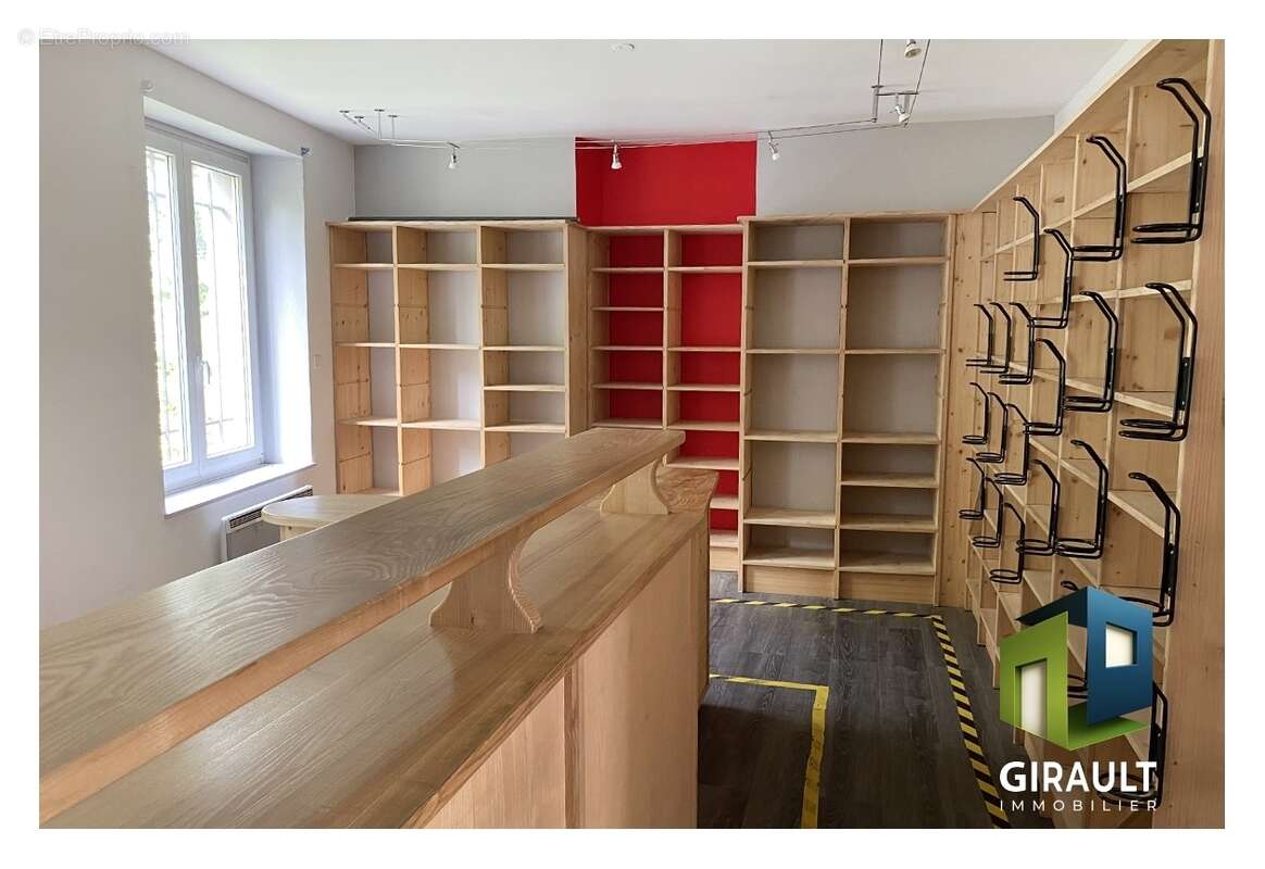 Commerce 46 m² à Seloncourt  - photo 3
