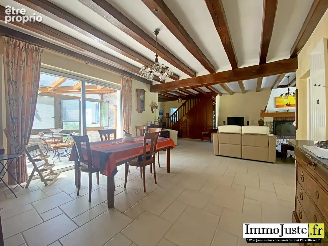 Maison 217 m² à Le Tremblay-Sur-Mauldre  - photo 7