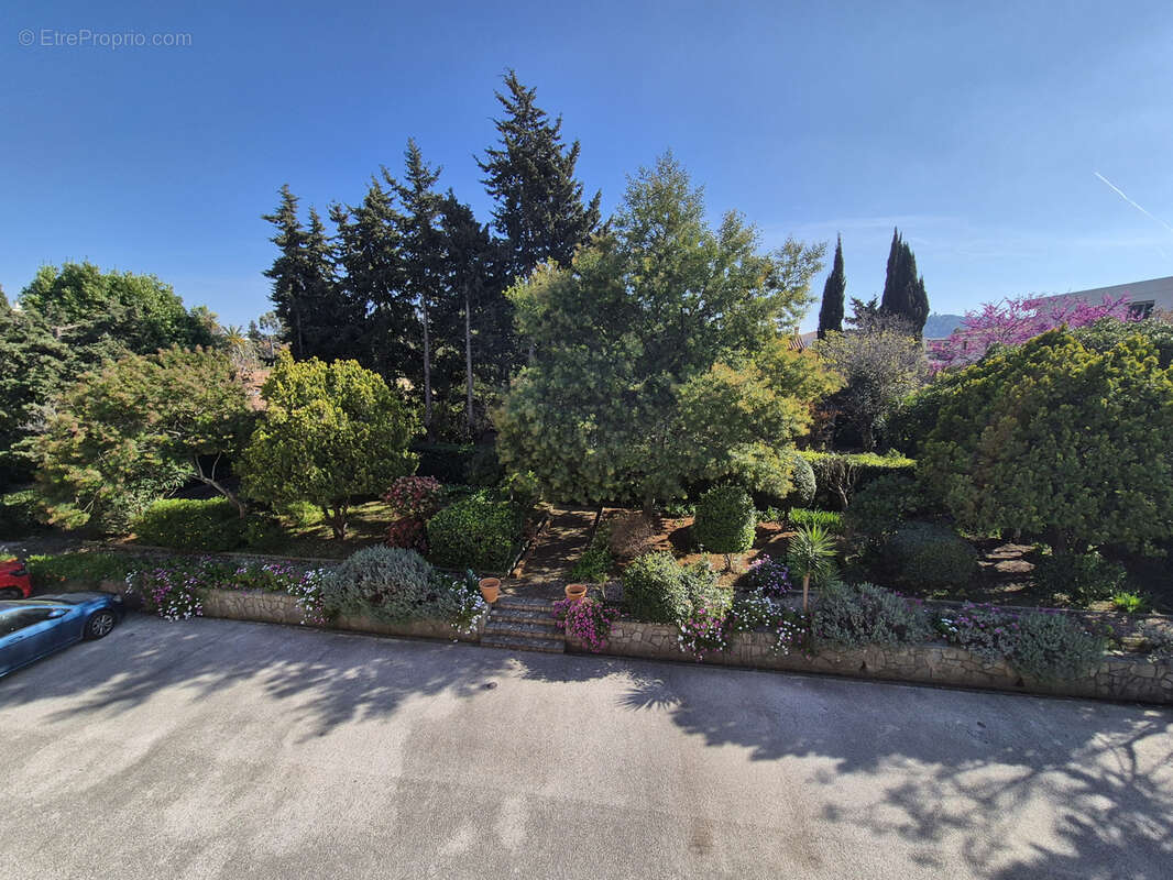 Appartement à HYERES