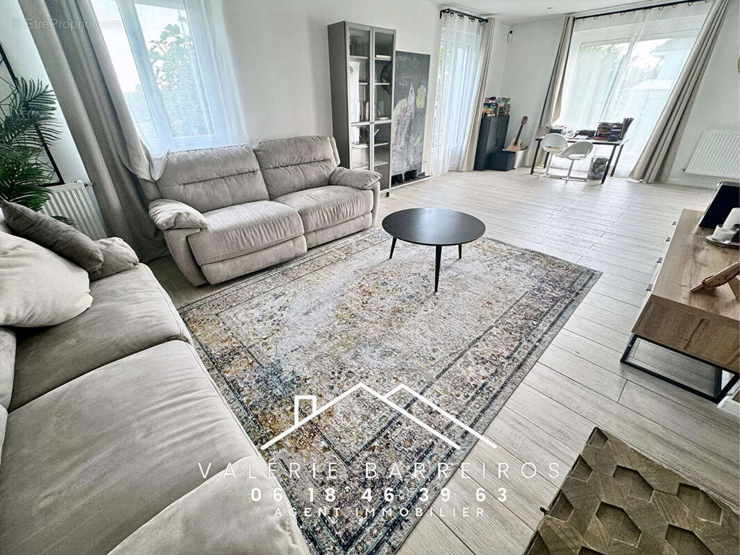 Maison Oissel 206.69 m2 - photo 7