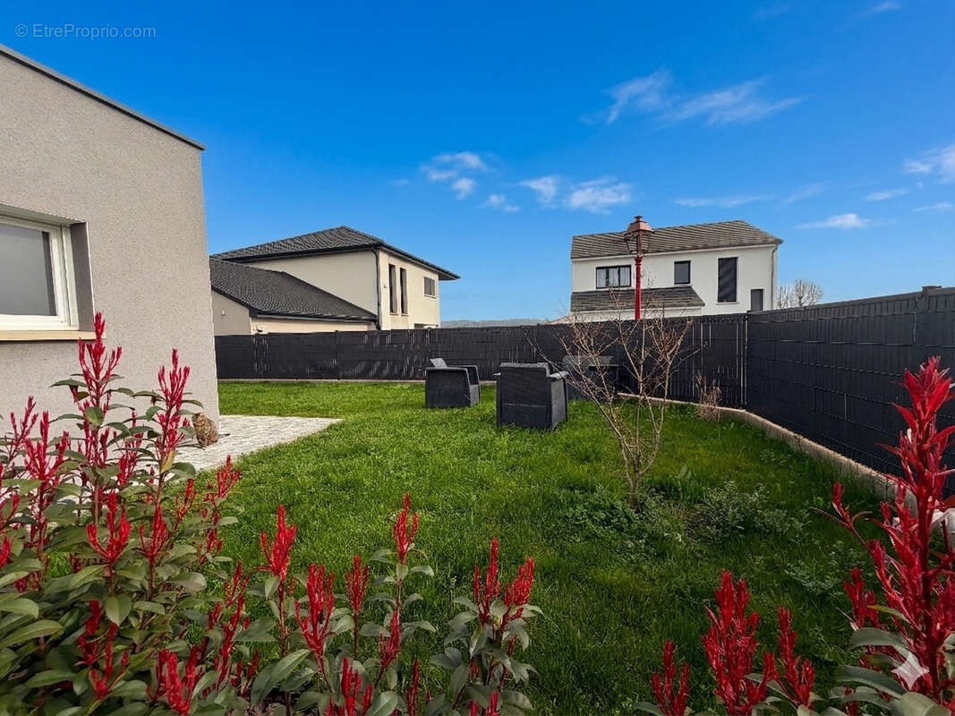 Maison à BERG-SUR-MOSELLE