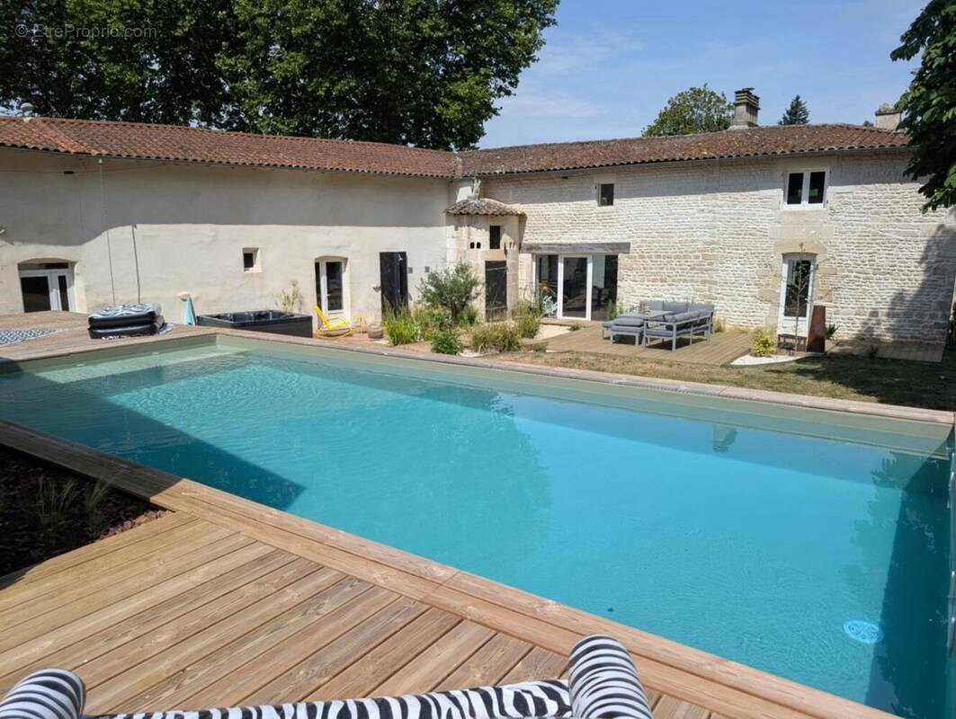 Photo 1 - Maison à FRANCOIS