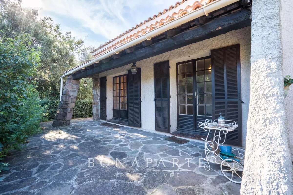 Maison à SAINT-RAPHAEL