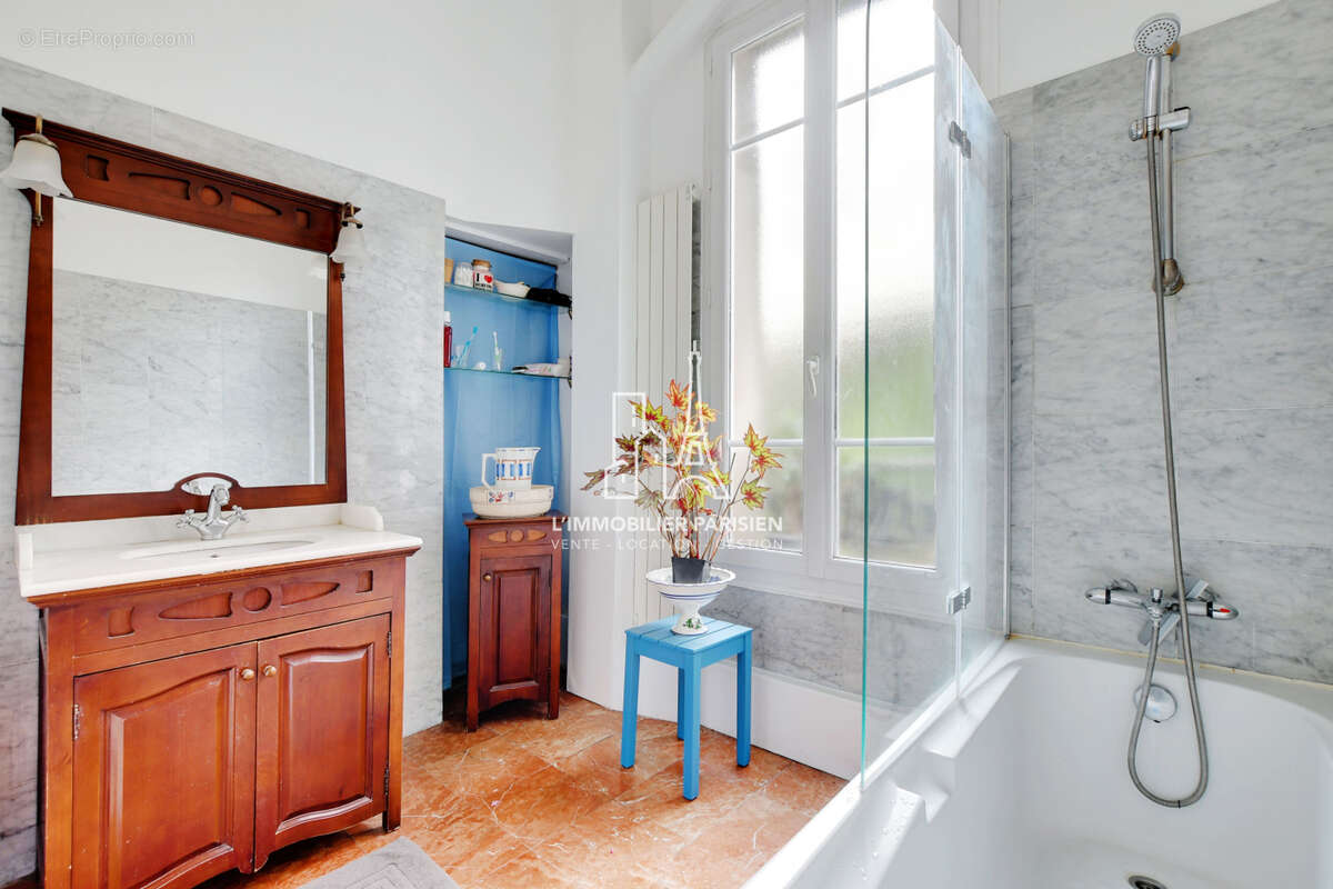 Appartement à CLICHY